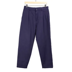 Pleated trousers in indigo-dyed sashiko